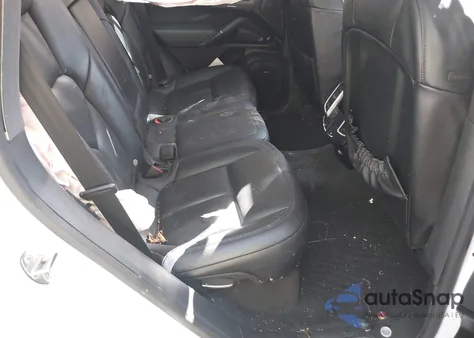 2016 Porsche Cayenne z USA, uszkodzony, nr VIN WP1AA2A2XGLA08207